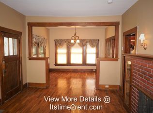 1127 Kearney St, Manhattan, KS 66502