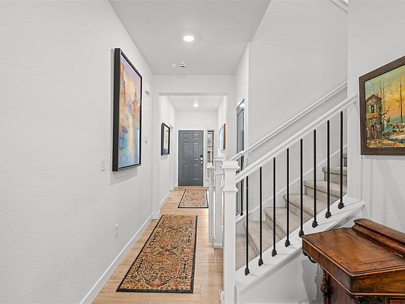 3rd image of 12842 Bay Street