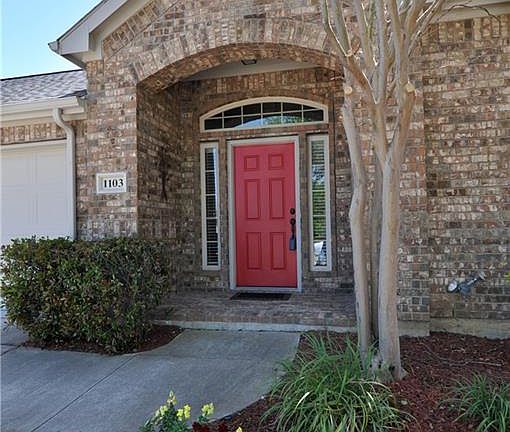 4th image of 1103 Starleaf Dr
