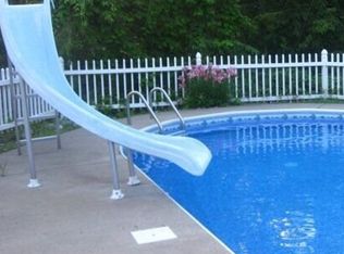 305 Shepherd Ln, Manitou, KY 42436