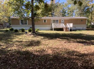 111 Hunter Ct, Rocky Point, NC 28457