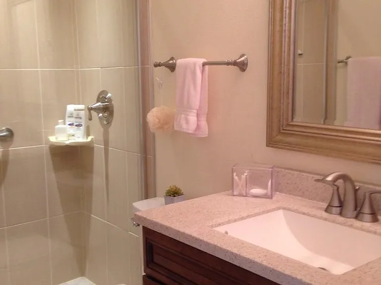 300 Parkdale Dr — Photo 15