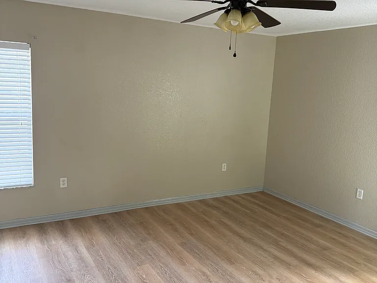 8118 SW 132nd Loop — Photo 4