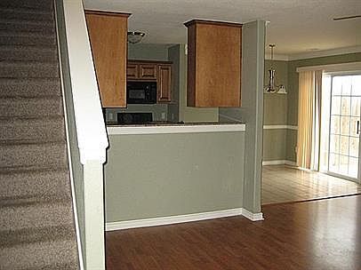 3rd image of 305 Copper Oaks Dr #305