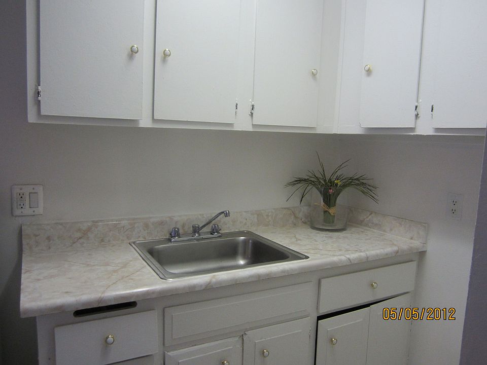 2nd image of 1630 W 3rd St APT 306