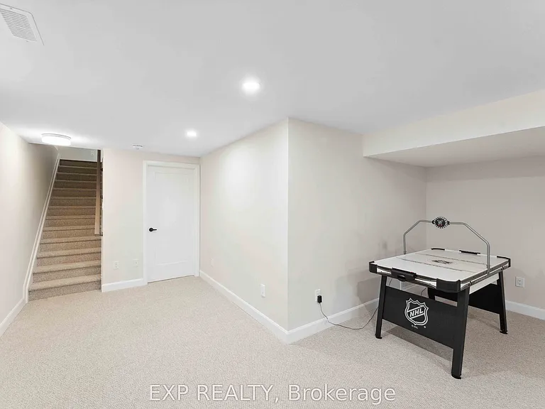 934 Clarkia St — Photo 39