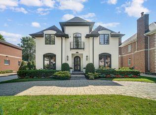 223 N County Line Rd, Hinsdale, IL 60521