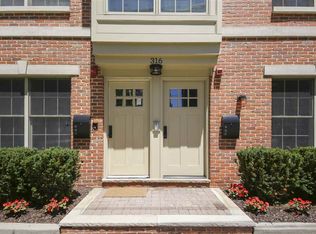 316 Grand St #2, Jersey City, NJ 07302