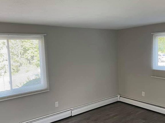 2nd image of 6000 Nob Hill Dr