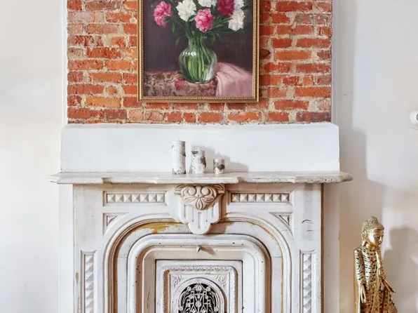 205 Lexington Avenue image 1 of 13