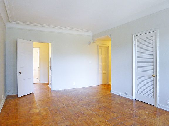 5th image of 8925 E Jefferson Ave #1-04W