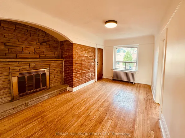 20 Triller Ave #4, Toronto, ON M6K 3B8