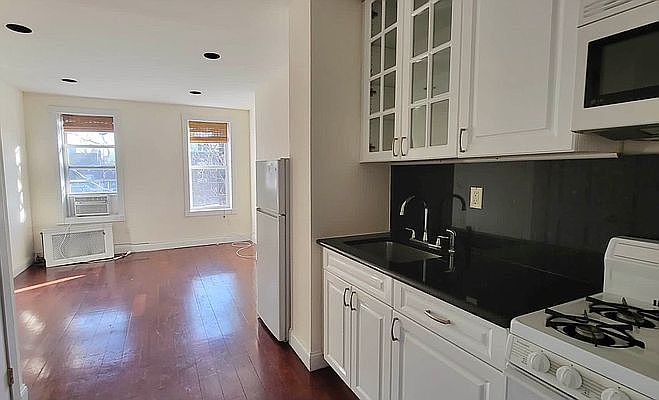 1st image of 106 Charles St APT 14