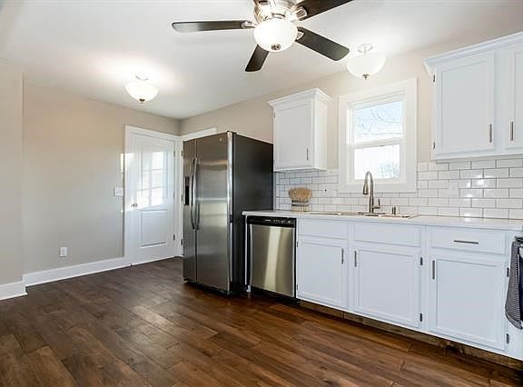4th image of 179 Lee Dr