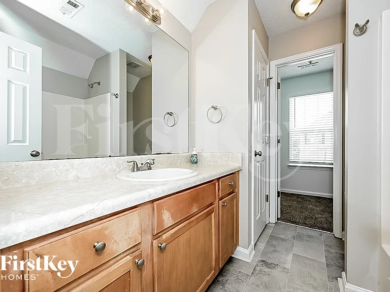 11768 Registry Blvd — Photo 8