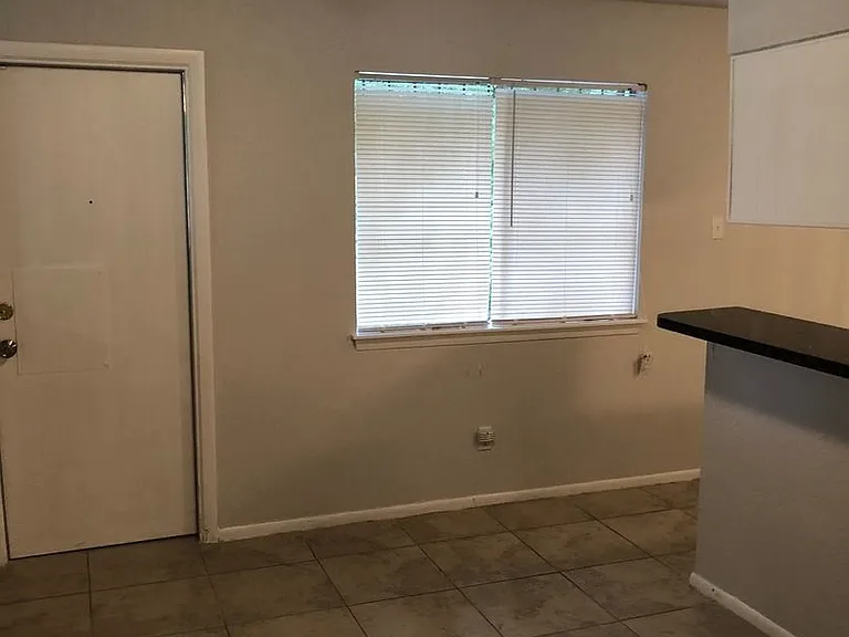5619 Brookhill St — Photo 6