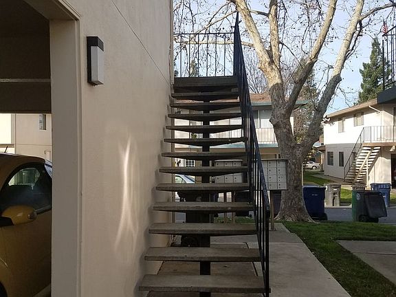 3rd image of 6237 Longford Dr APT 4
