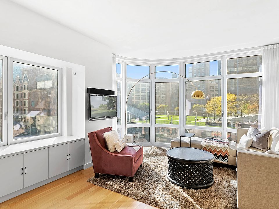 1st image of 555 W 59th St APT 8F