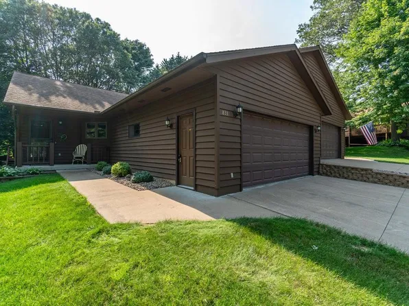 833 Windsor Forest Drive, Altoona, WI 54720