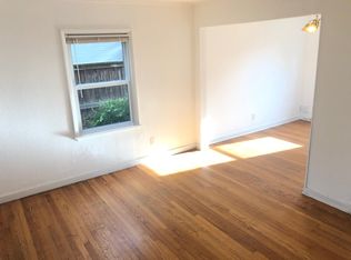 310 S Veitch St #310, Arlington, VA 22204