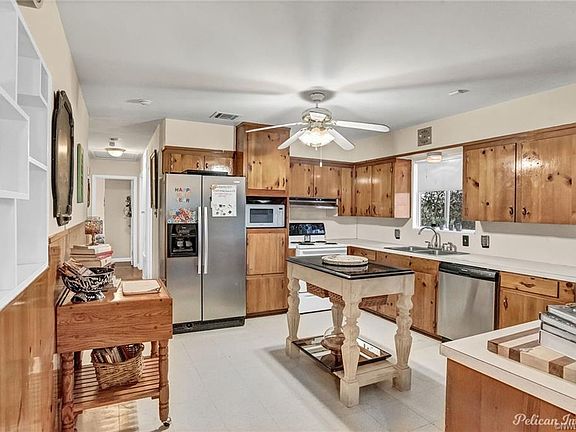 2nd image of 3010 Norman Pl
