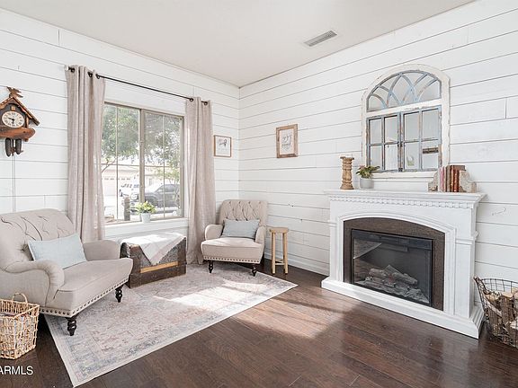 4th image of 20373 N 262nd Ave