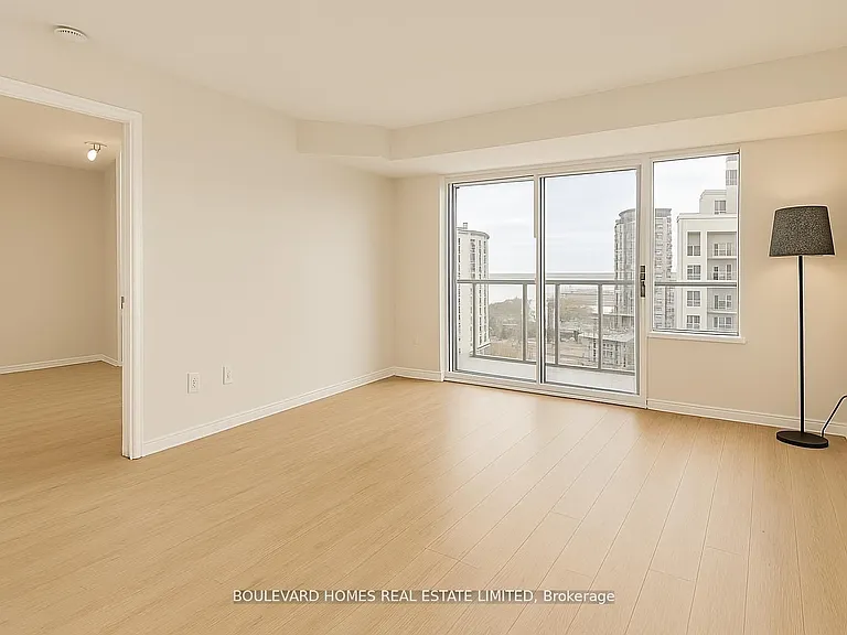 25 Kingsbridge Garden Cir #2121 — Photo 9