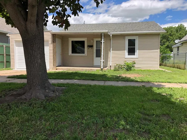 2017 W 5TH, North Platte, NE 69101