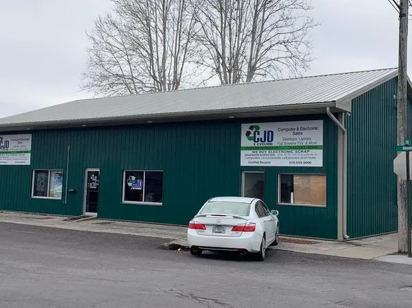 410 Grand Ave, East Alton, IL 62024