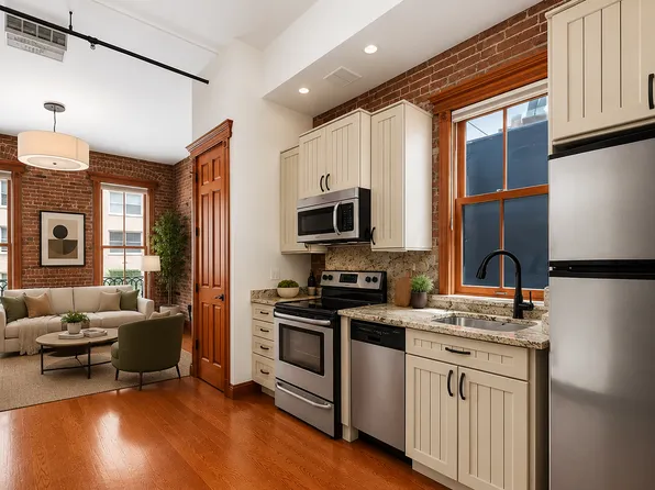 130 West 10th Street image 1 of 5