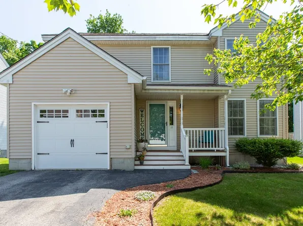 19 Green Meadow Lane, Manchester, NH 03109