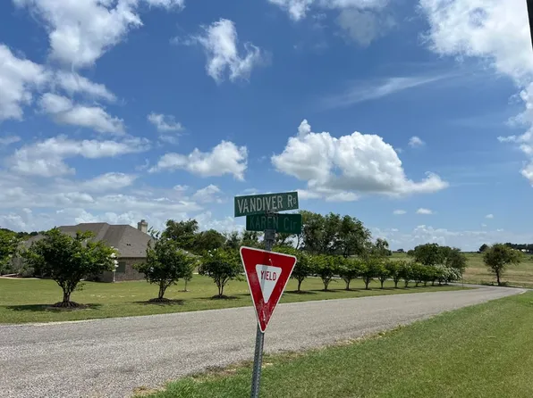 Karen Cir, Moody, TX 76557