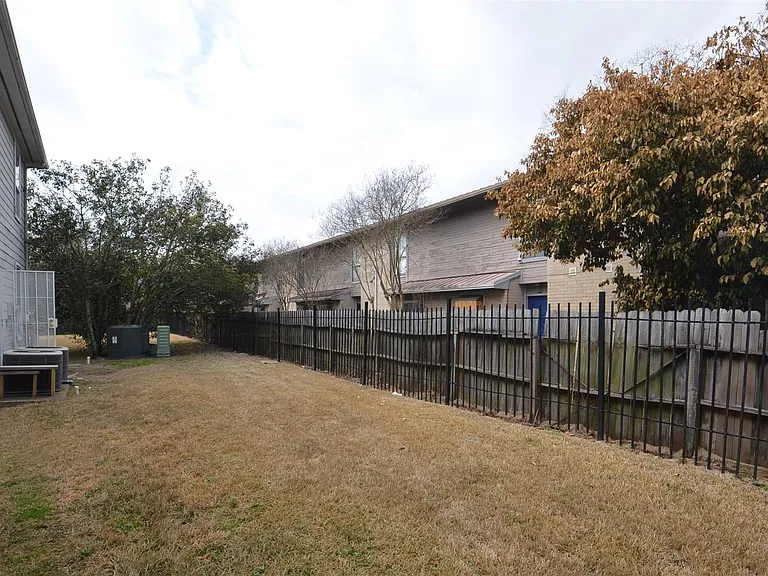 11045 Landswalk Dr #115 — Photo 45