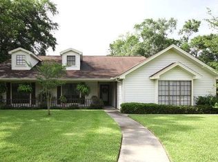 302 Hendricks Dr, Silsbee, TX 77656