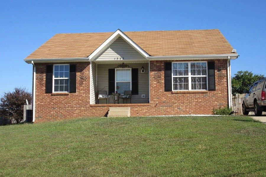 1st image of 1333 Chucker Dr