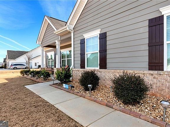 5th image of 1081 Pine View Trl