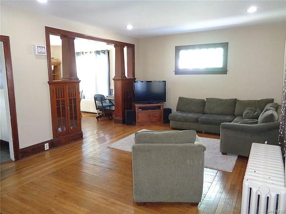 2nd image of 4860 West Ave