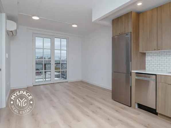 251 Front Street image 1 of 18