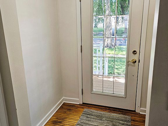 5th image of 307 S 12th St