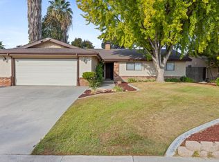 3202 W Sunnyside Ct, Visalia, CA 93277