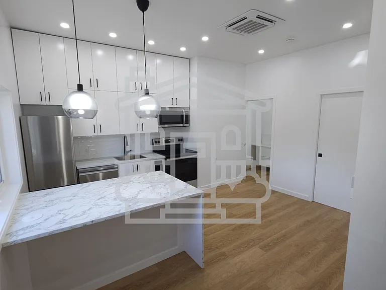 311 SE 153rd Ave — Photo 3
