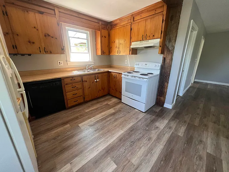 4 Acton Ct #2 — Photo 17