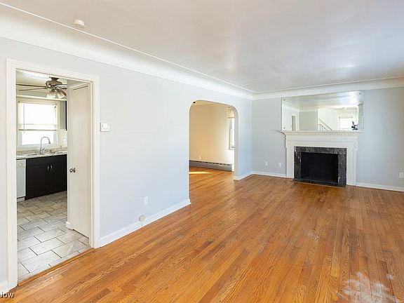 5th image of 3930 Silsby Rd