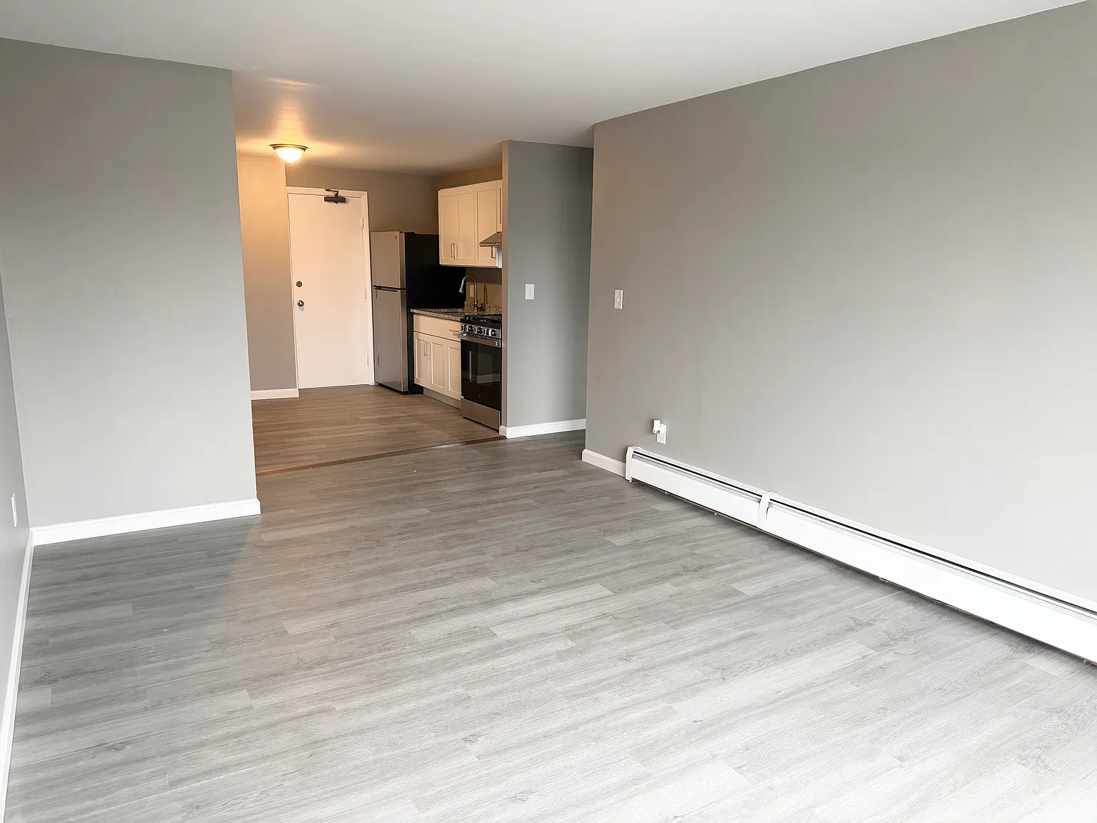 1 bed, 863 sqft, $1,875 — Photo 4