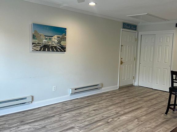 2nd image of 320 Maryland Ave #C