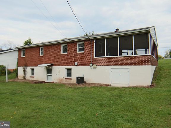 5th image of 3335 Trinity Rd