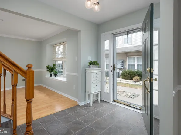 2608 Beacon Hill Dr, Sicklerville, NJ 08081