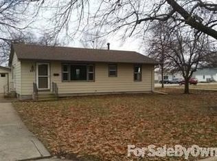 627 S 9th St, Adel, IA 50003