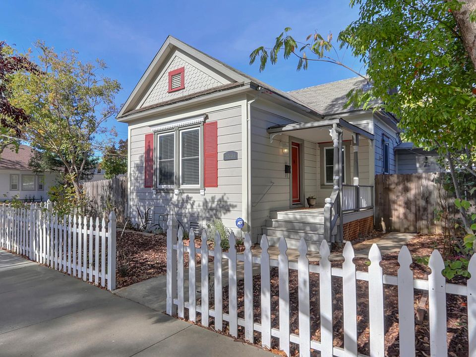 1st image of 3601 1st Ave