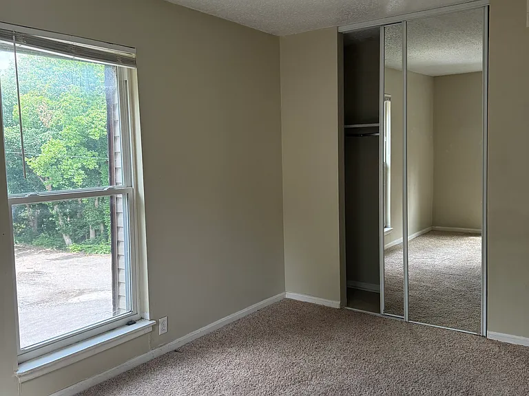 708 Dondee Dr #10 — Photo 9